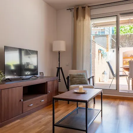 4-bedroom With Private Garden In Апартаменти