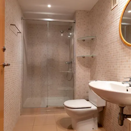 4-bedroom With Private Garden In * Тоса-де-Мар
