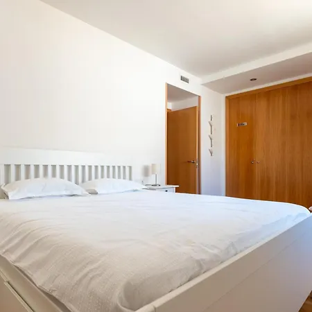 4-bedroom With Private Garden In Апартаменти